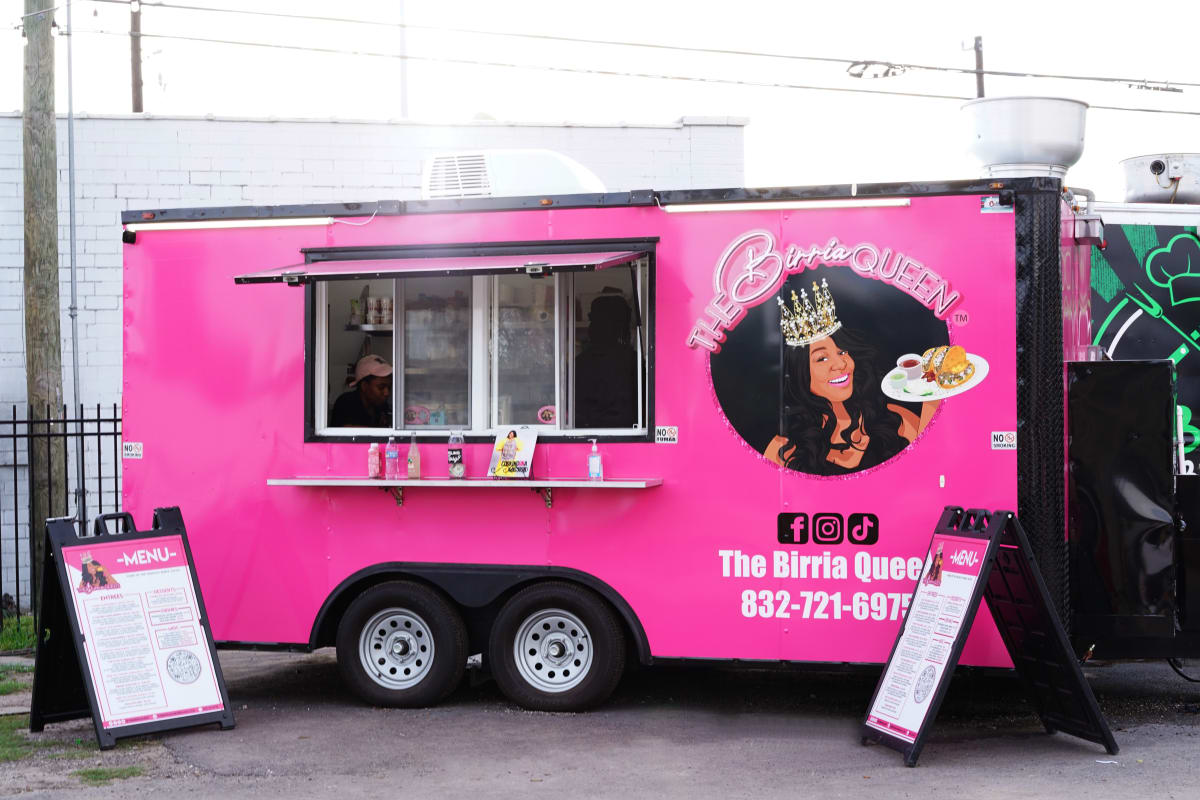 the-birria-queen-review-third-ward-houston-the-infatuation