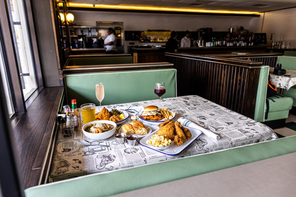 Gatlin's Fins & Feathers Review Garden Oaks Houston The Infatuation