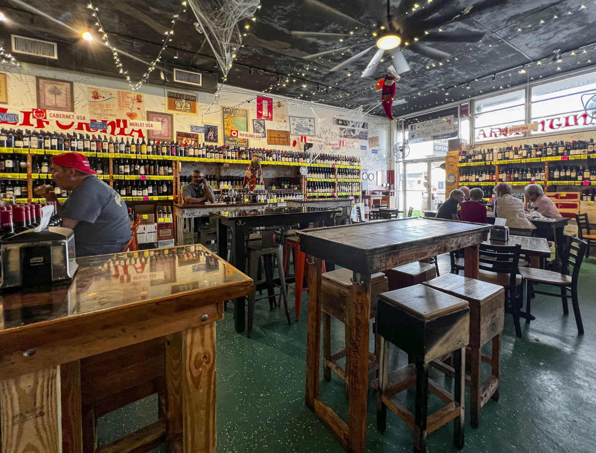 Happy Wine Calle Ocho Review Flagami Miami The Infatuation