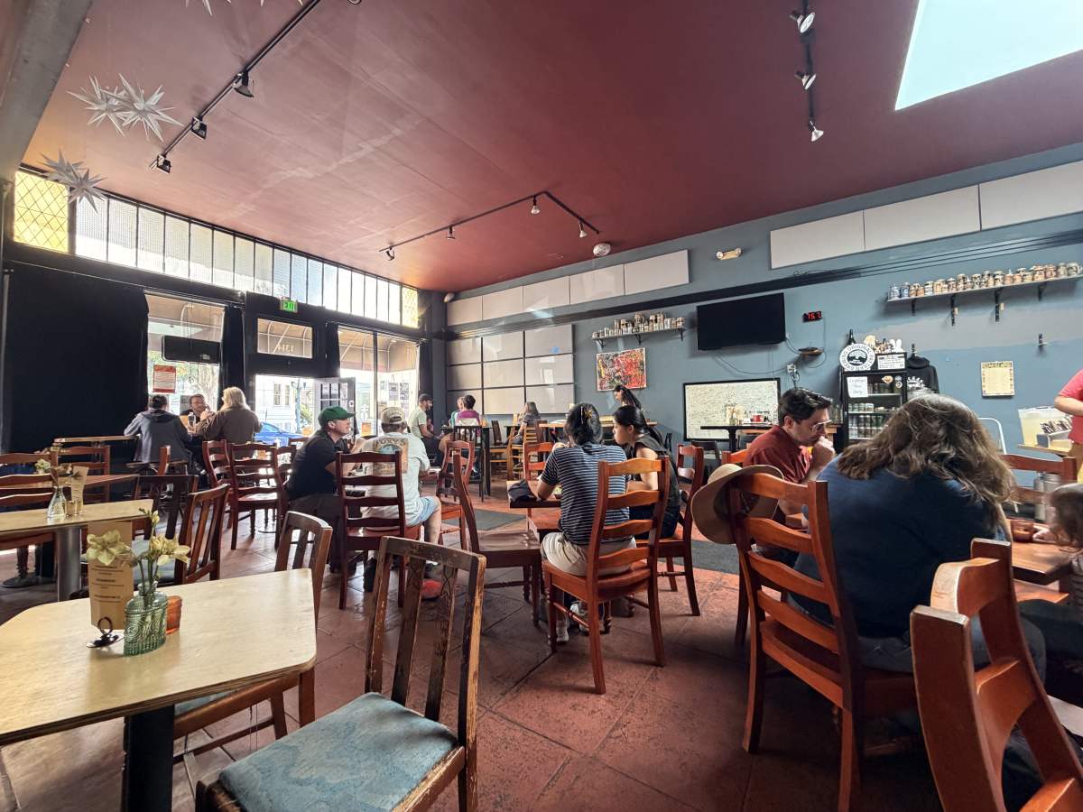 Ocean Ale House is always good for a casual hang - Review - San Francisco - The Infatuation