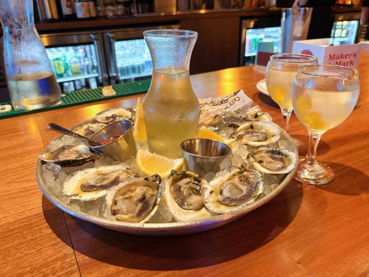 Tracks - Review - Midtown - New York - The Infatuation