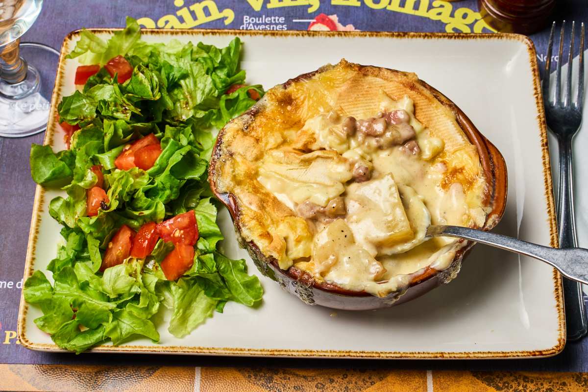 Everything You Need To Know About Ordering Cheese In Paris - Paris ...
