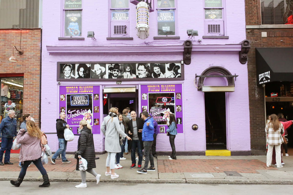 Tootsies Orchid Lounge Review Downtown Nashville The Infatuation