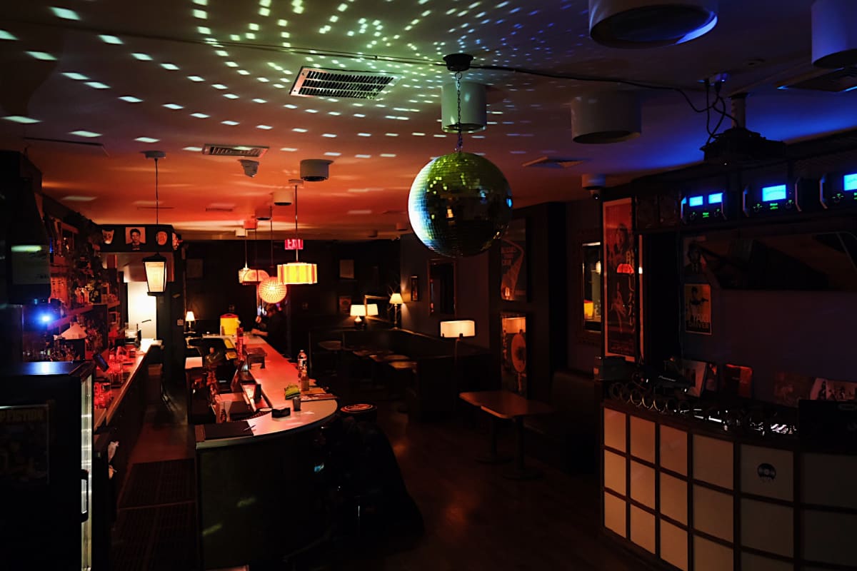 The 18 Best Nyc Bars For Your Birthday New York The Infatuation