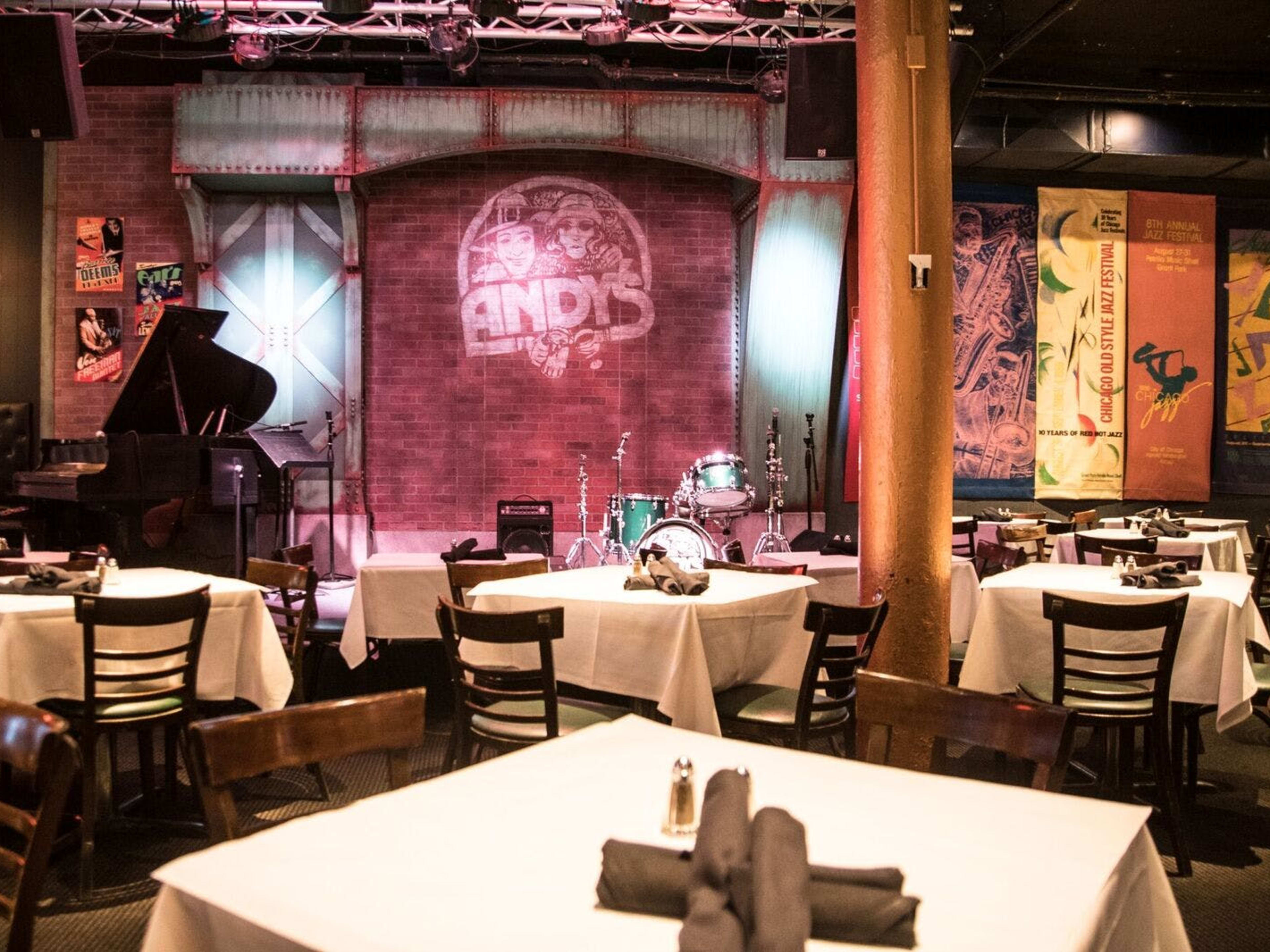 the-empty-bottle-ukrainian-village-chicago-the-infatuation