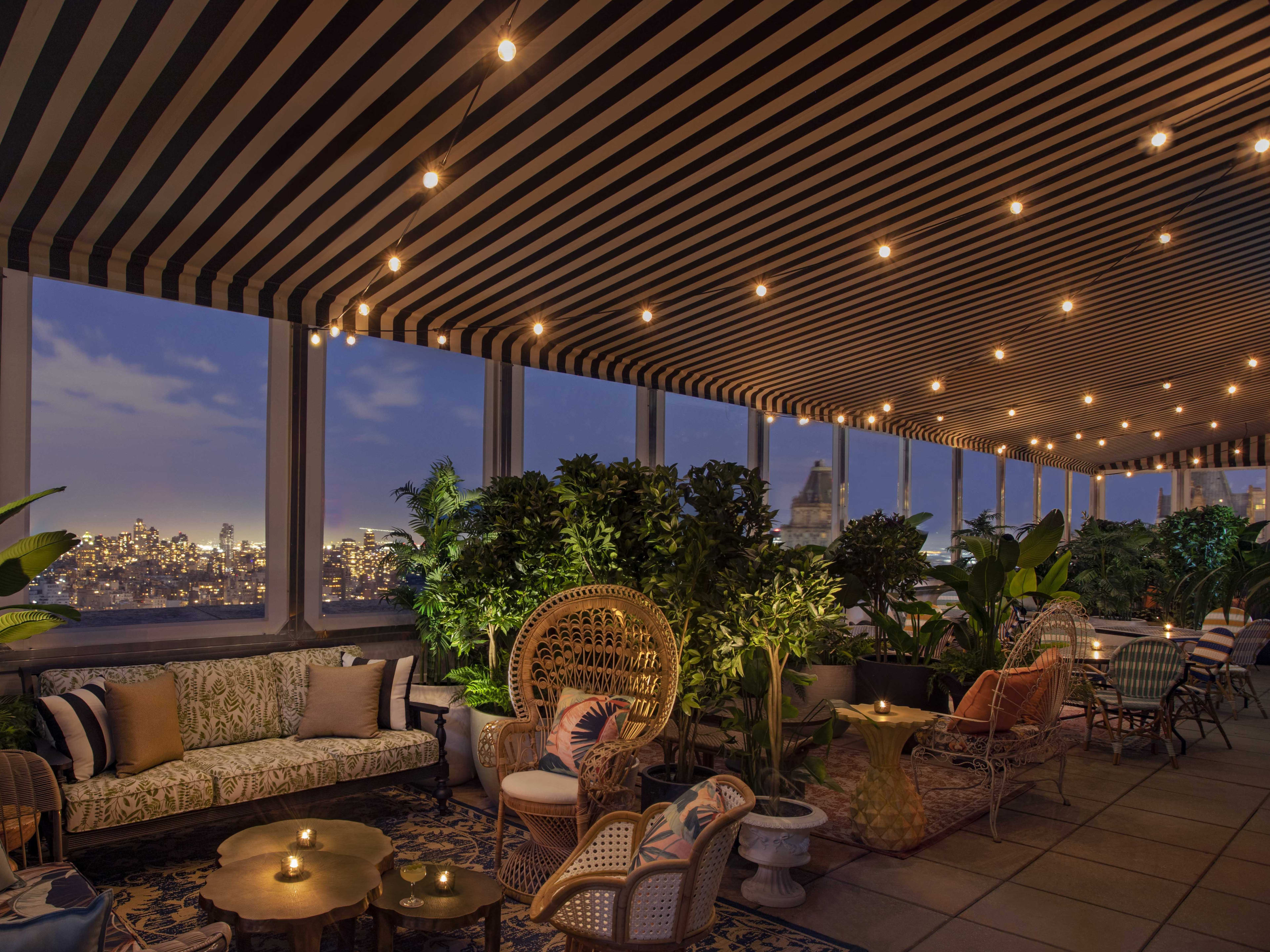 The Whitby Bar & Restaurant Midtown New York The Infatuation