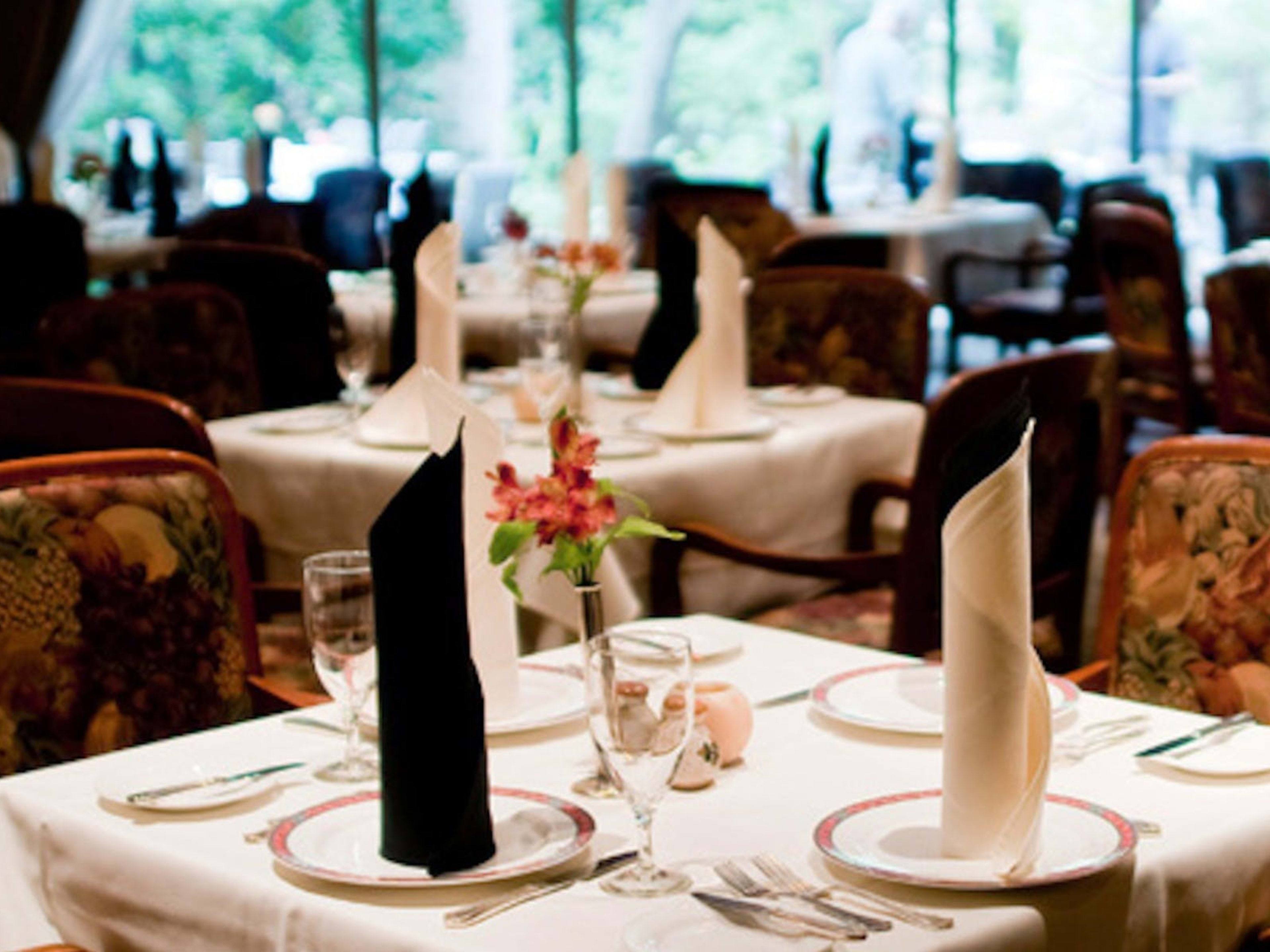 Chops Lobster Bar Buckhead Atlanta The Infatuation