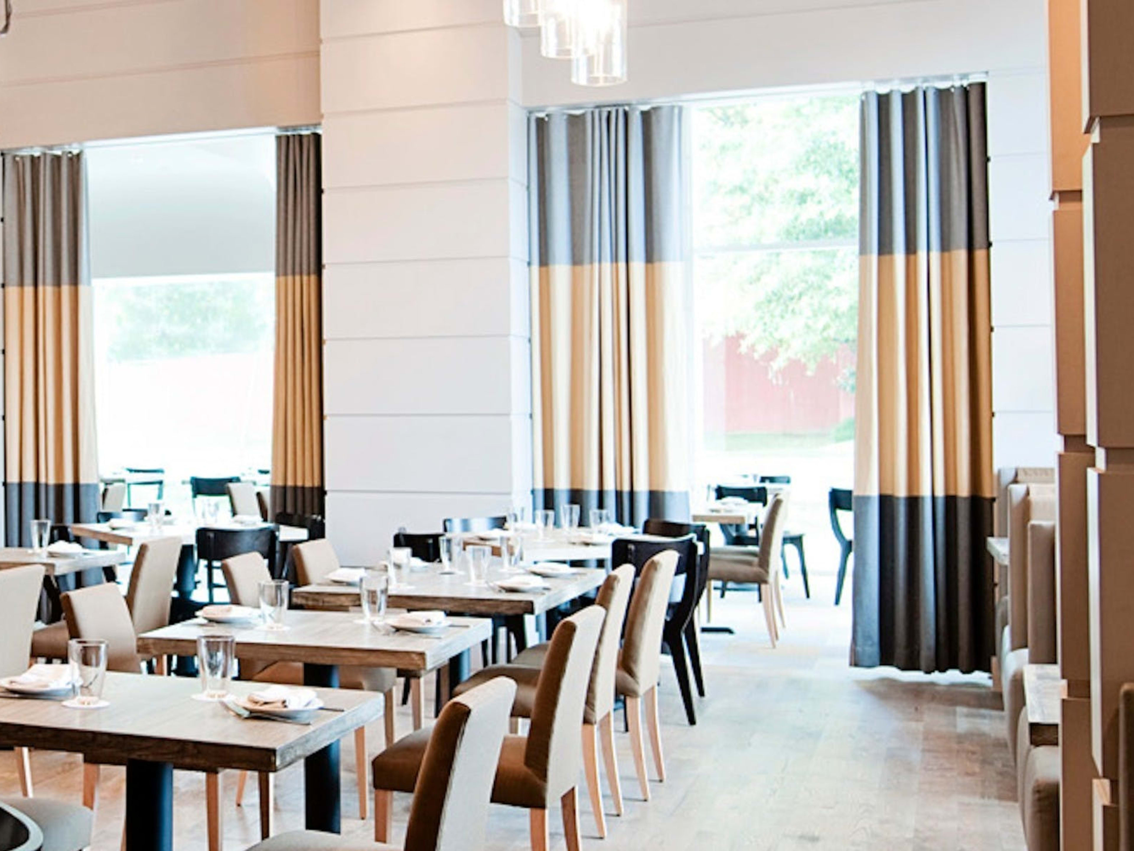 Chops Lobster Bar Buckhead Atlanta The Infatuation