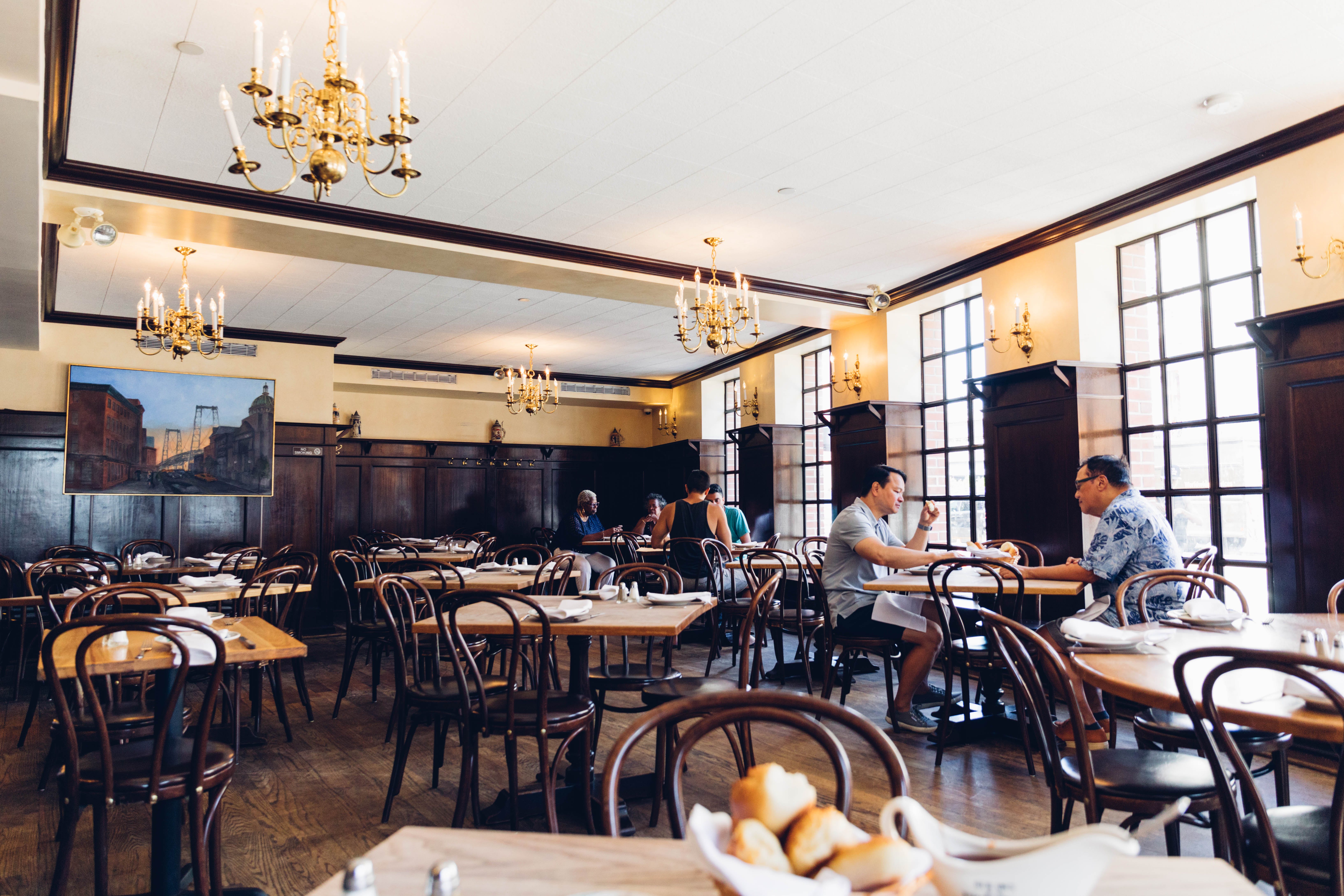 Peter Luger Steak House - Williamsburg - New York - The Infatuation