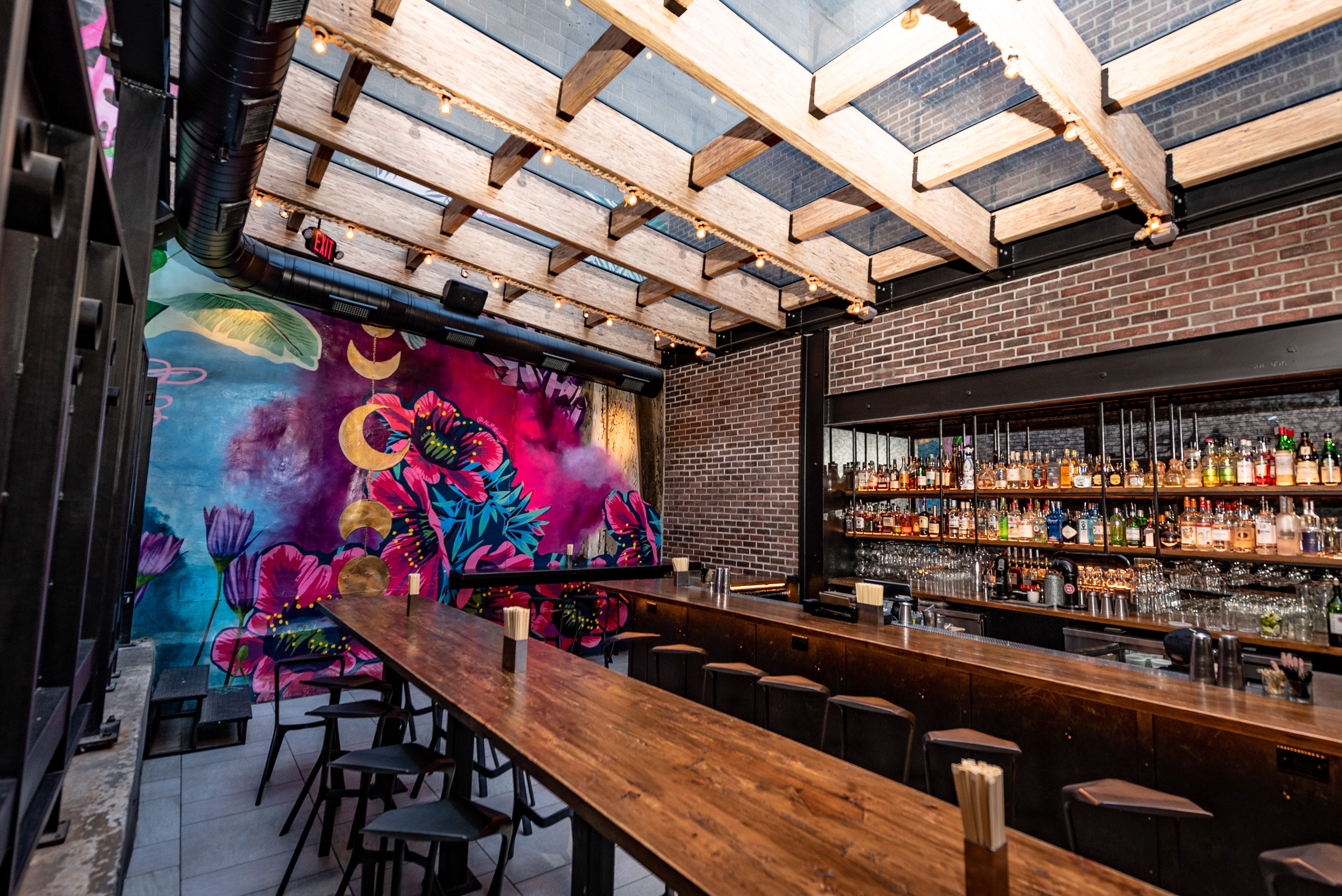 Graffiti Bar - Midtown Village - Philadelphia - The Infatuation