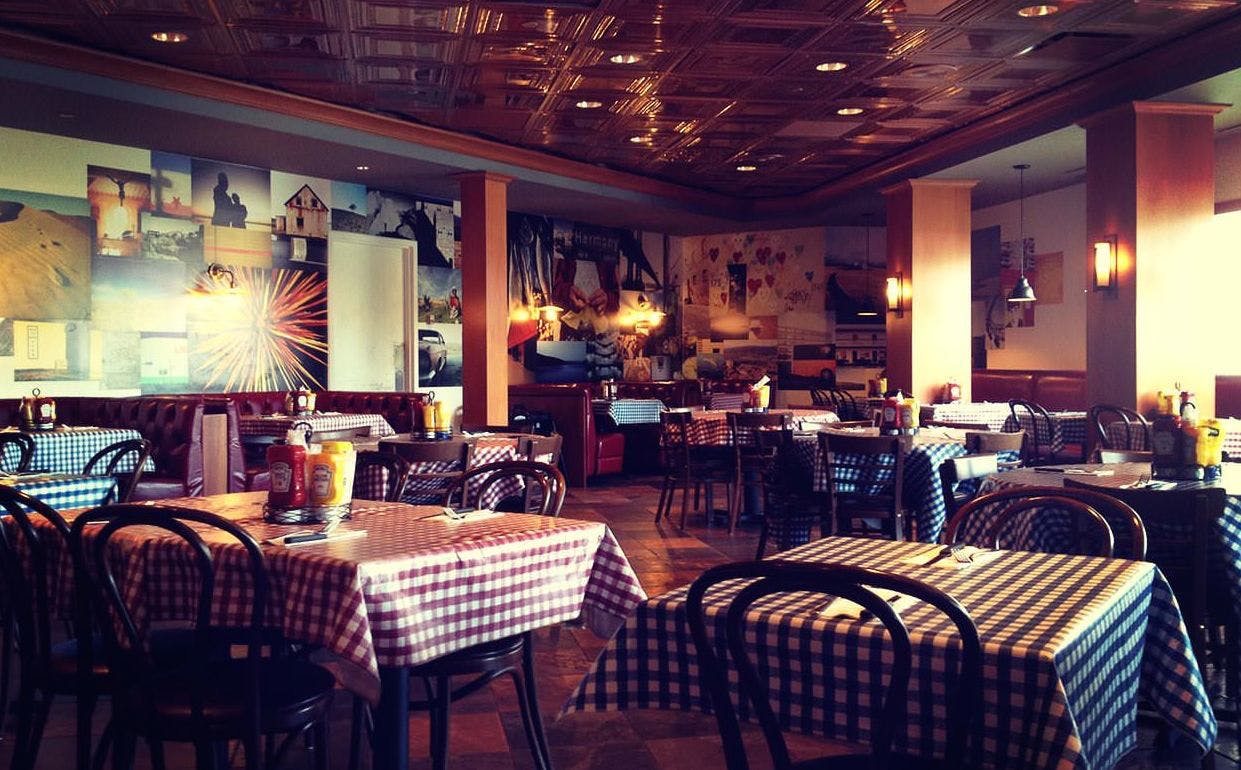 Bill's bar on sale & burger