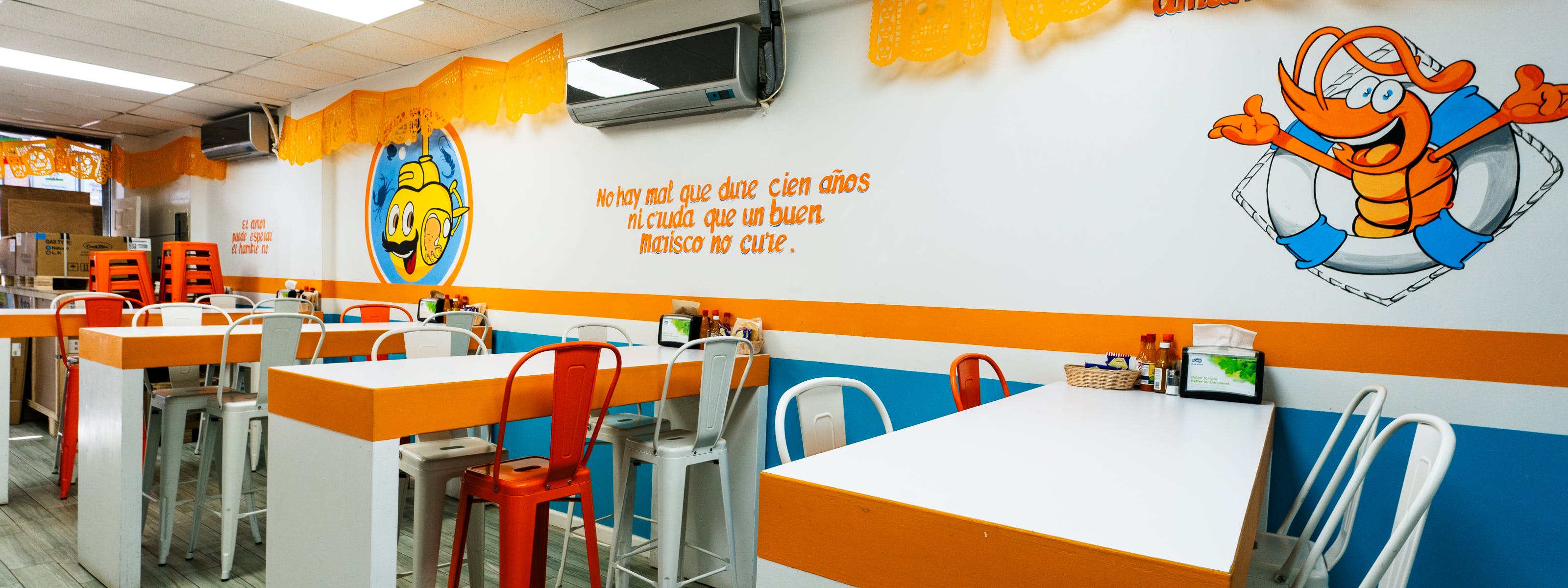 Mariscos El Submarino - Jackson Heights - New York - The Infatuation