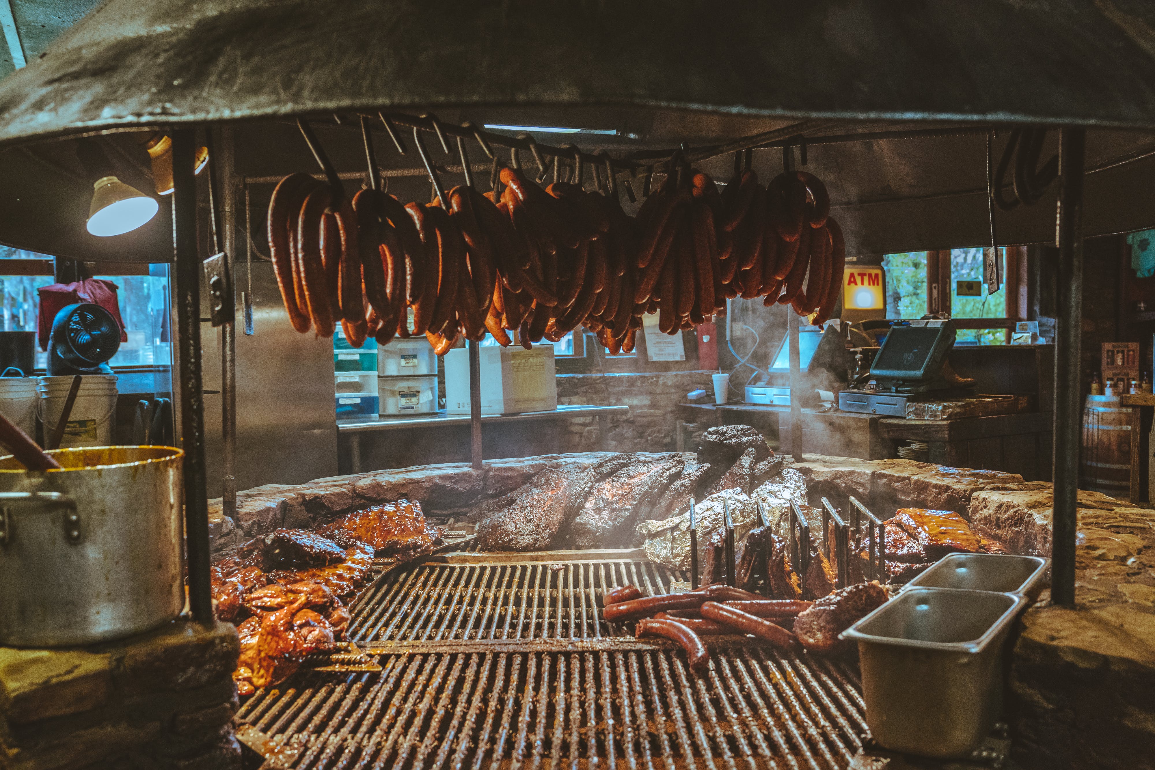 26 oz Rambler - Salt Lick BBQ