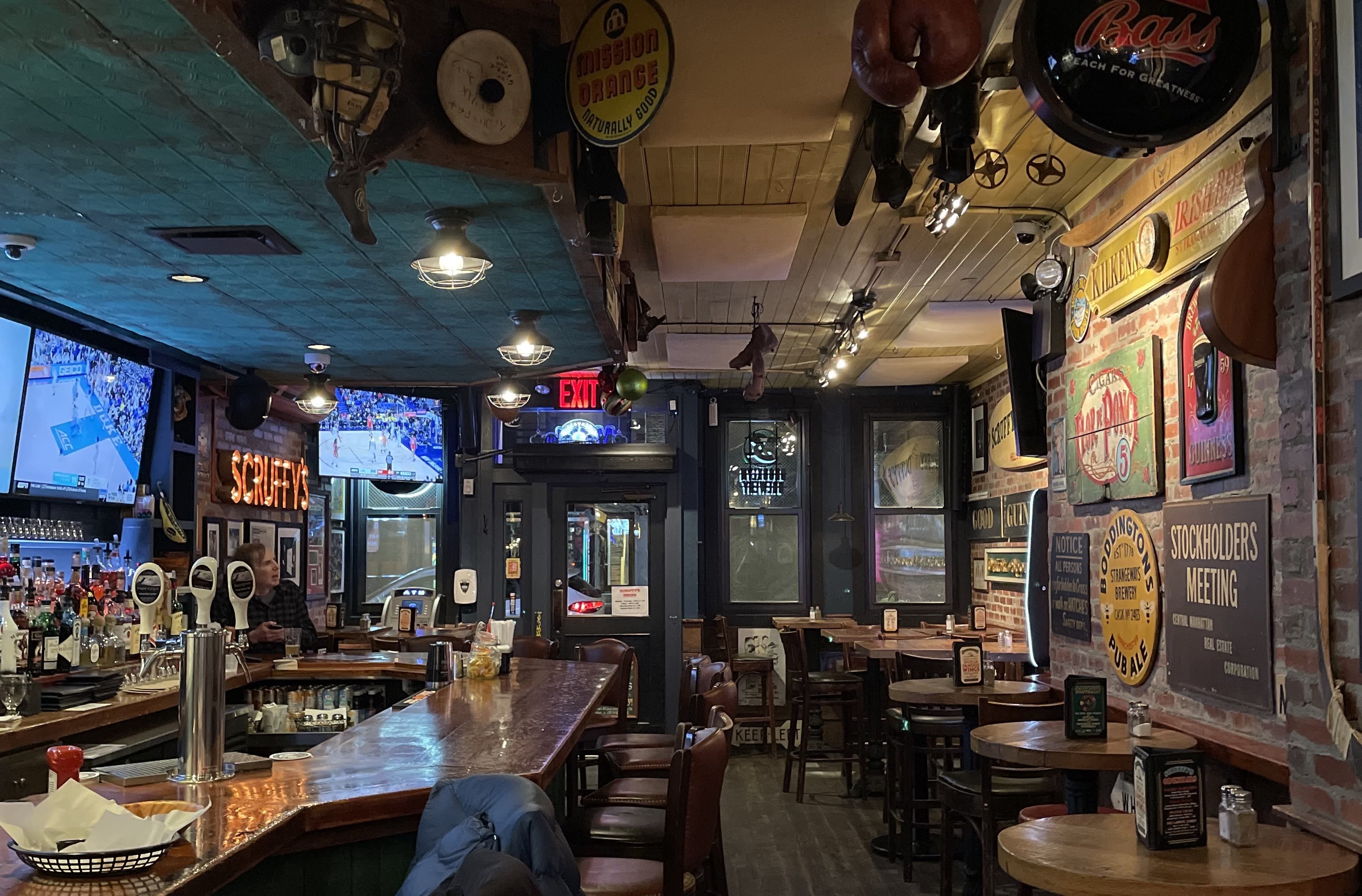 Scruffy Duffy's - Hell's Kitchen - New York - The Infatuation