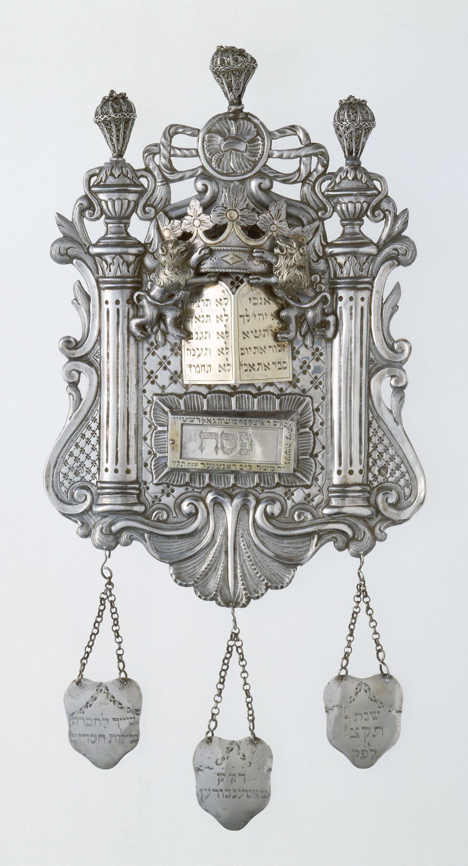 Johann Ludwig Martin Müller I, Torah Shield, Silver: repoussé, cast, filigree, engraved, and parcel-gilt, 1788-1789; 1829/30 (date of inscription)