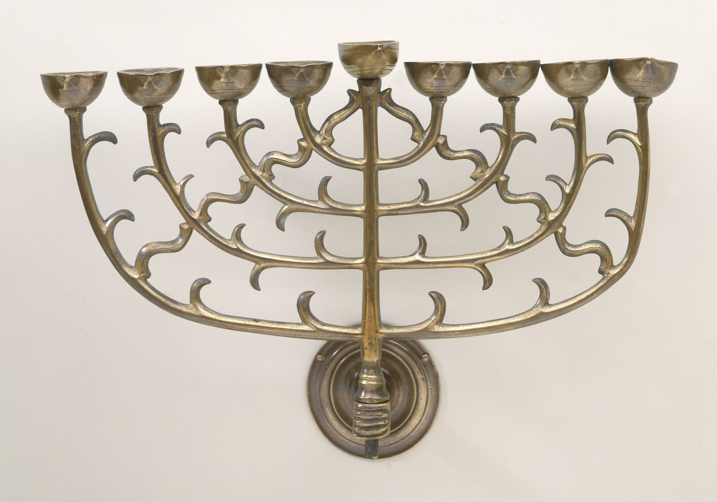 Hanukkah Lamp, Copper alloy: cast, lathe-turned, and gilded, 1918-41
