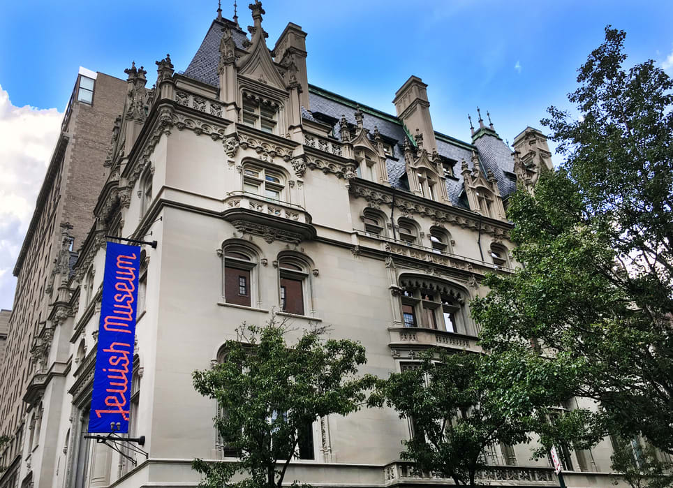 Exterior of the Jewish Museum from 5th Avenue