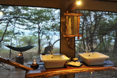 Deluxe Tent at Changa Safari Camp