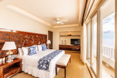 Master Suite at Grand Miramar All Luxury Suites & Residences