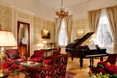 Deluxe Historic One Bedroom Suite at Belmond Grand Hotel Europe