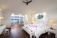 Beach Junior Suite at Diamonds Athuruga 