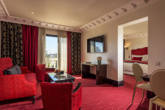 Art Deco Suite at Le Casablanca Hotel