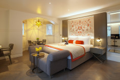 Suite at The LaLit London