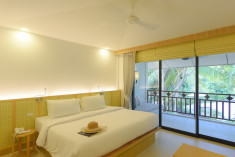 Grand Deluxe Room at Paradise Beach Resort, Samui