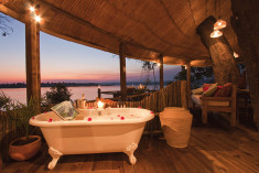 The Tree House at Tongabezi Lodge