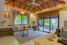 Maenam Suite at Paradise Beach Resort, Samui