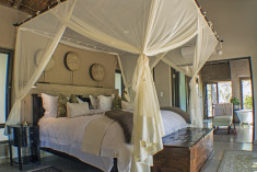 River Lodge Suite at The River Lodge at Thornybush