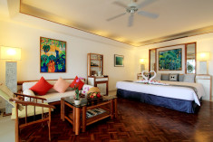 Royal Wing Suite (8 Units)  at Mom Tri’s Villa Royale 
