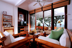 Ocean Wing Bordeaux (1 Unit) at Mom Tri’s Villa Royale 
