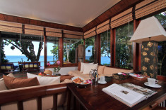 Ocean Wing Bourgogne (1 Unit) at Mom Tri’s Villa Royale 