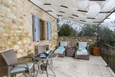 Superior Deluxe Apartments at Borgo Argiano - Rental property in Tuscany