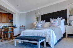 Presidential Suite at African Oceans Manor
