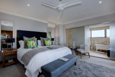 Superior Suite 4 at African Oceans Manor
