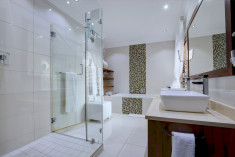 Superior Suite 3 at African Oceans Manor