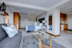 Superior Suite 3 at African Oceans Manor