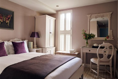 Small Double room at Cotswold Grange Hotel 