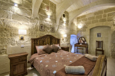 4 bedroom farmhouse in Gozo -  sleeps 11 at Penmon Farmhouse