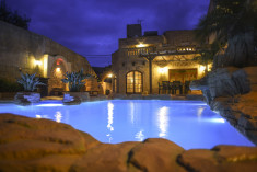 4 bedroom farmhouse in Gozo -  sleeps 11 at Penmon Farmhouse