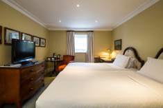 Executive Twin Room at Roseate House London