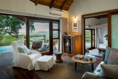 Makwela Suite with plunge pool  at Ulusaba Private Game Reserve 