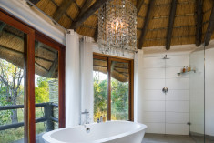 River Room with Plunge Pool at Ulusaba Private Game Reserve 