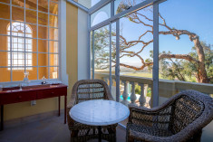 The Superior Room:  Green Room at Colona Castle
