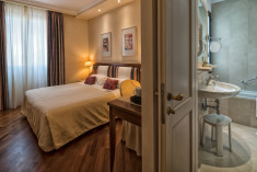 Classic Double Room at Florence Hotel Laurus al Duomo