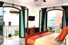 1 King And 1 Queen, Two-Bedroom Master Suite at Acanto Hotel Playa del Carmen