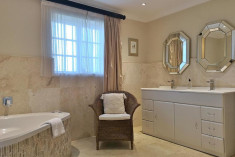 Self Catering - Owner's 3 Bedroom Cottage at Val d'Or Estate