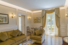 Suite at Grand Hotel Excelsior Vittoria